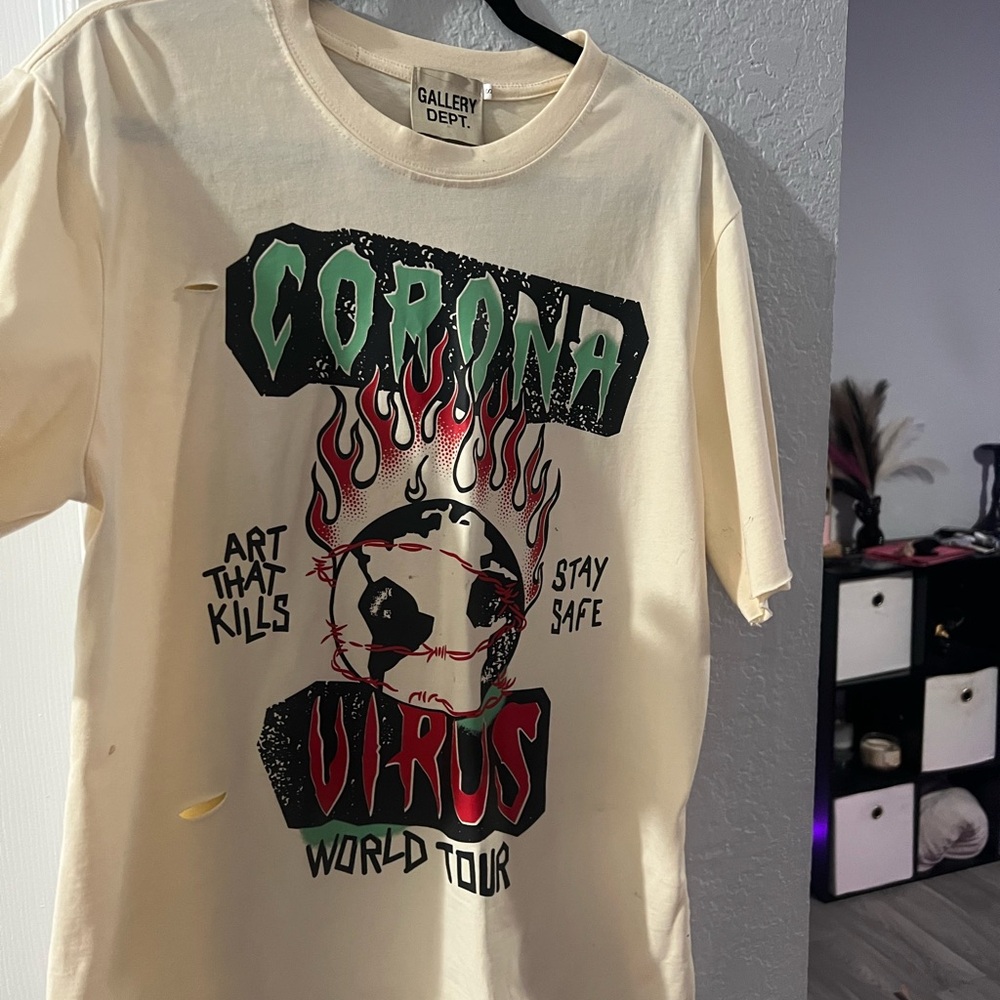 Gallery Dept Cream Graphic  T-Shirt
